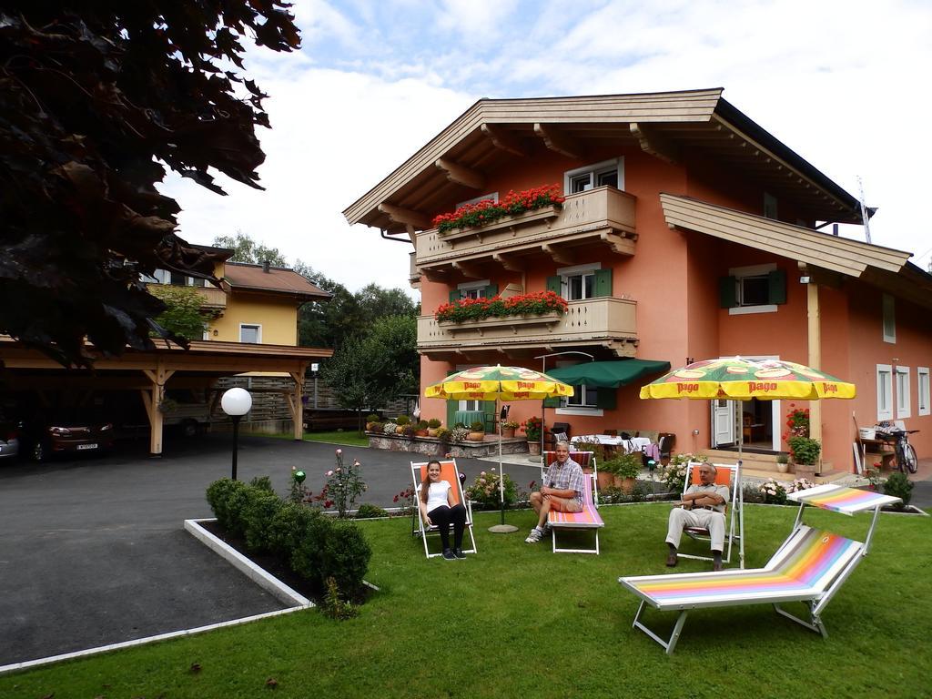 Haus Senoner Acomodação com café da manhã Kitzbühel Exterior foto
